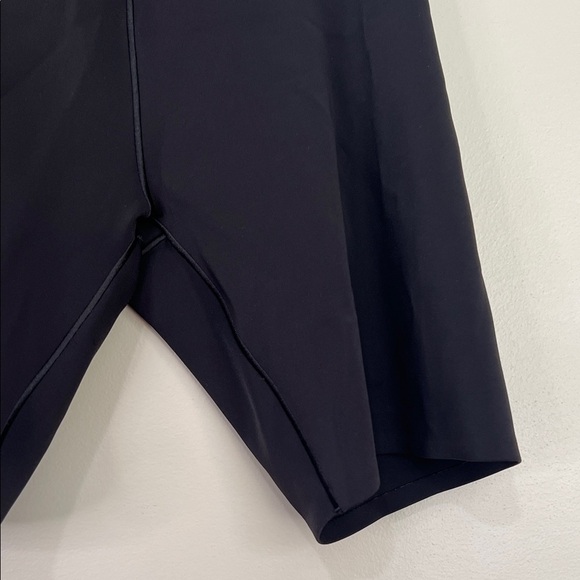 Offline by Aerie Real Luxe Street Bike Shorts Black High Rise 7” Inseam Small - Picture 3 of 7